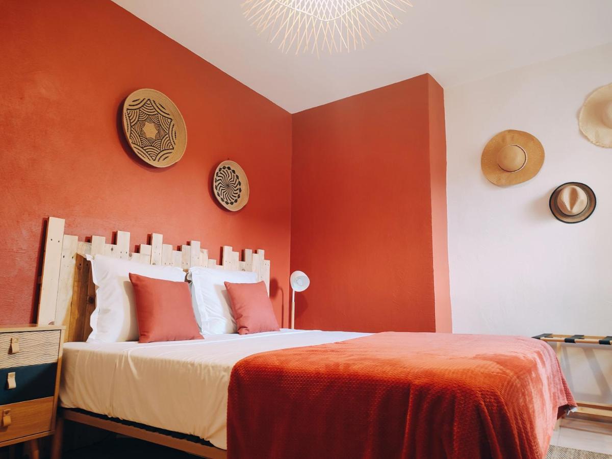 Le Regordane - Appartement 4 Personnes - Centre Wifi Cosy Сен-Жиль Экстерьер фото