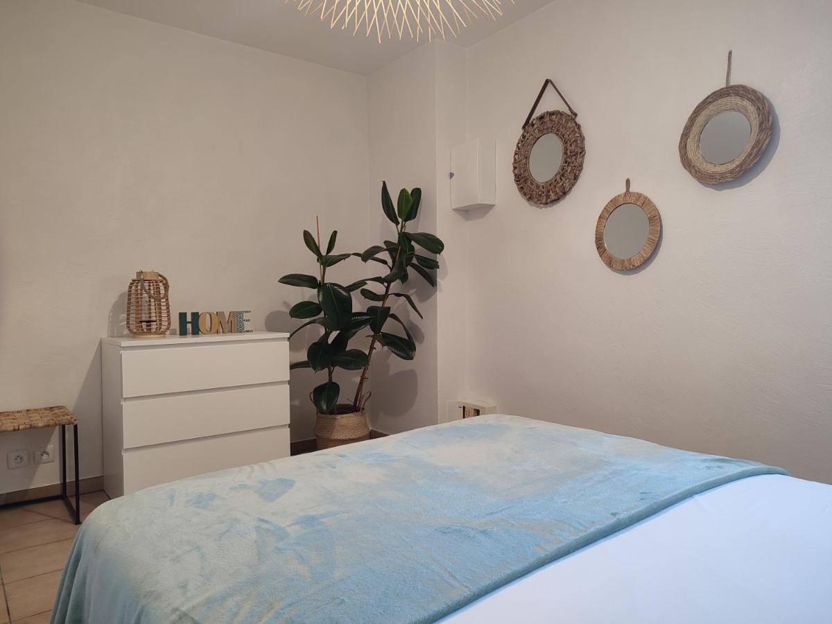 Le Regordane - Appartement 4 Personnes - Centre Wifi Cosy Сен-Жиль Экстерьер фото