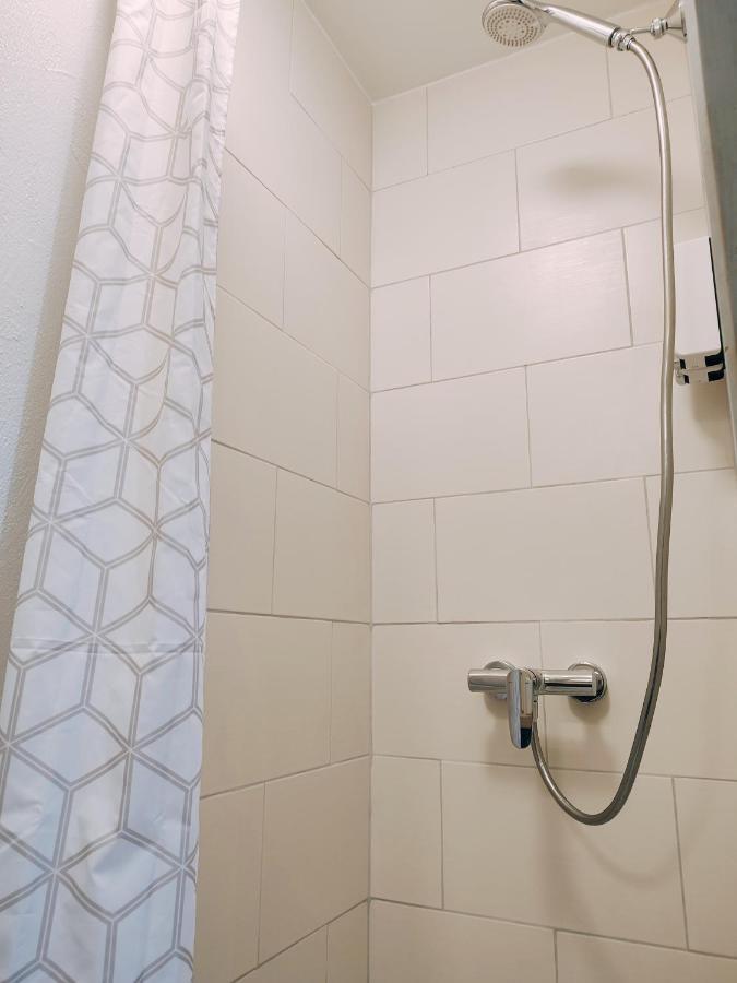 Le Regordane - Appartement 4 Personnes - Centre Wifi Cosy Сен-Жиль Экстерьер фото